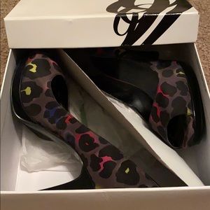 Nine west colored animal print heels